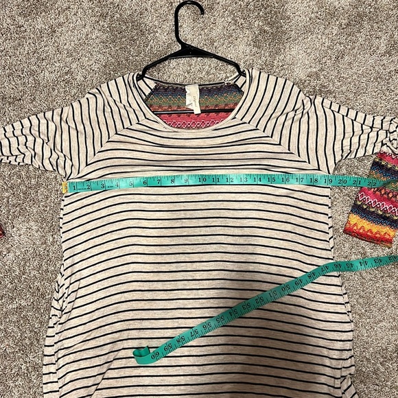 Lily pad KNITTED TUNIC WITH POCKETS size medium - Picture 8 of 8